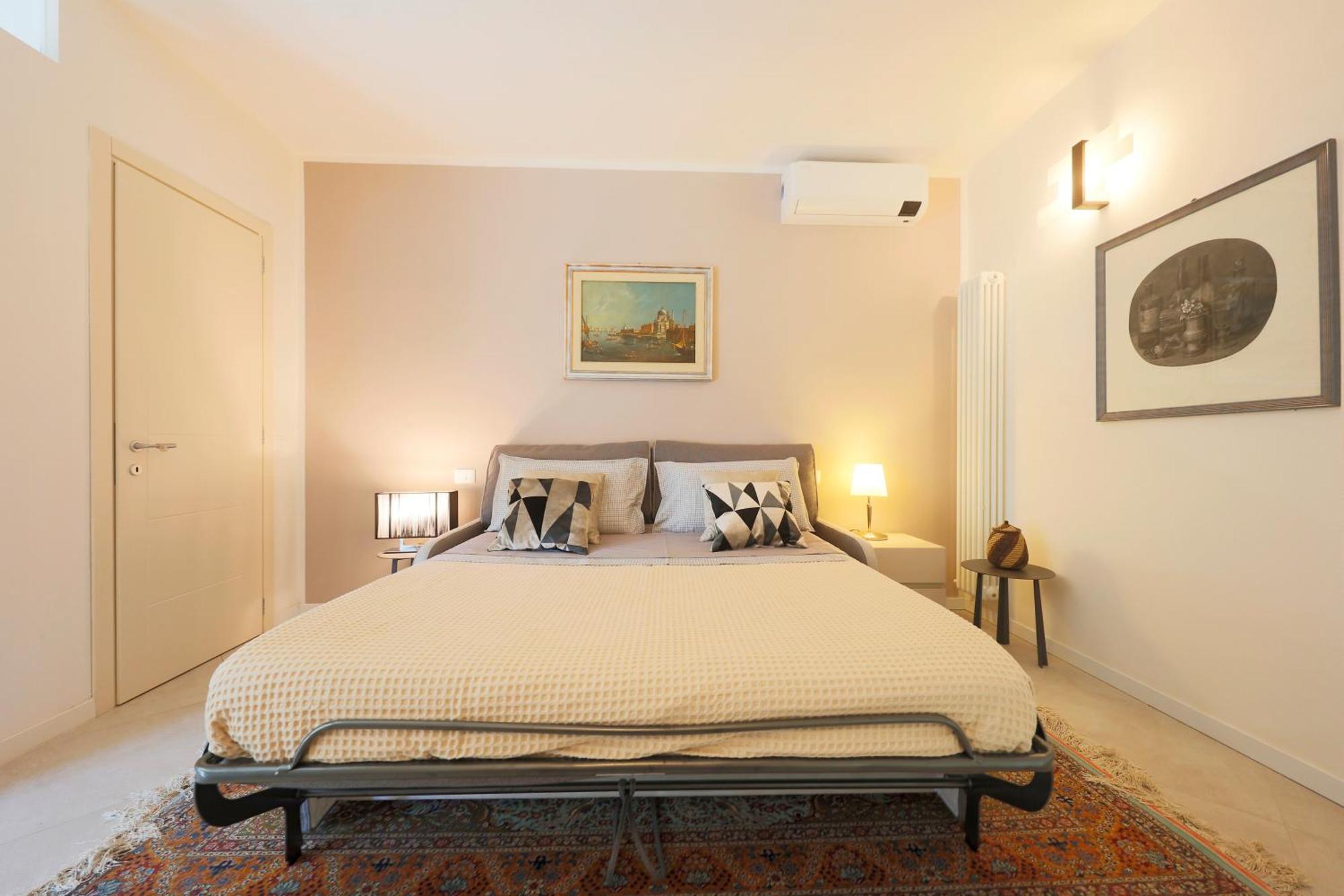 Siena Uptown - Sabrina'S Charming Apartment Экстерьер фото